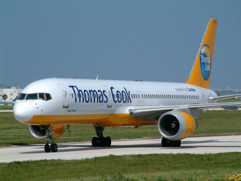 4327-b737-800-thomas-cookzip-28-thomas-cook-airli[1]