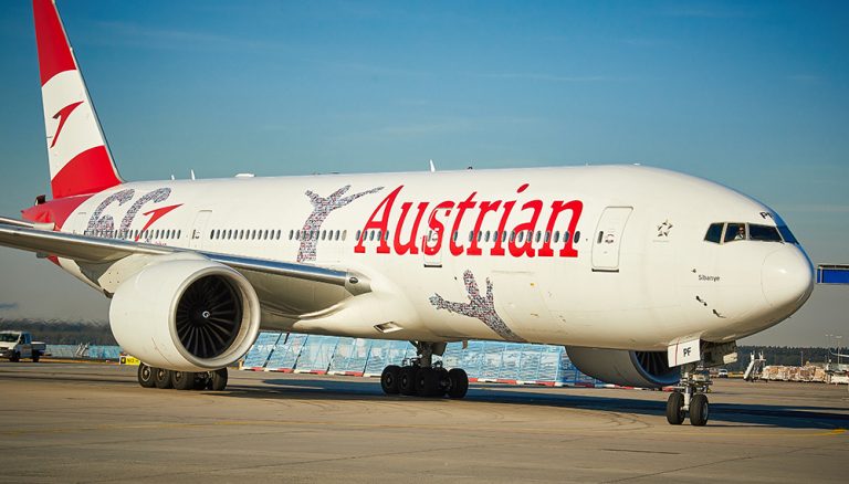 01-austrianairlines-b777200-AustrianAirlines