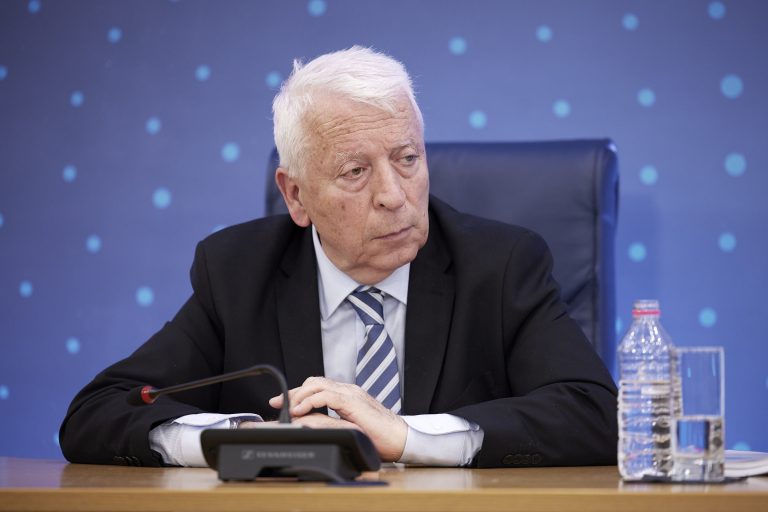 MOYTZOYRIS