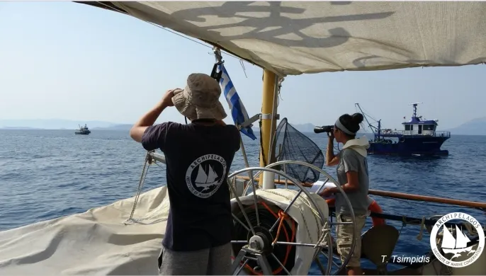 Παράνομη αλιεία από τέσσερις τουρκικές μηχανότρατες σε Σάμο, Φούρνους και Πάτμο, καταγγέλλει το Αρχιπέλαγος