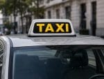  «Τριγωνάκι» ένα τσίπουρο με «ψυχή μοσχάτου» από το Συνεταιρισμό Σάμου – Η απολαυστική γεωμετρία της σαμιακής παράδοσης