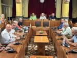 Σάμος: Εμμένει στο ψήφισμα Ιουνίου για τις μεταφορές μεταναστών – Συνάντηση με τον Υπουργό μέσα στην εβδομάδα