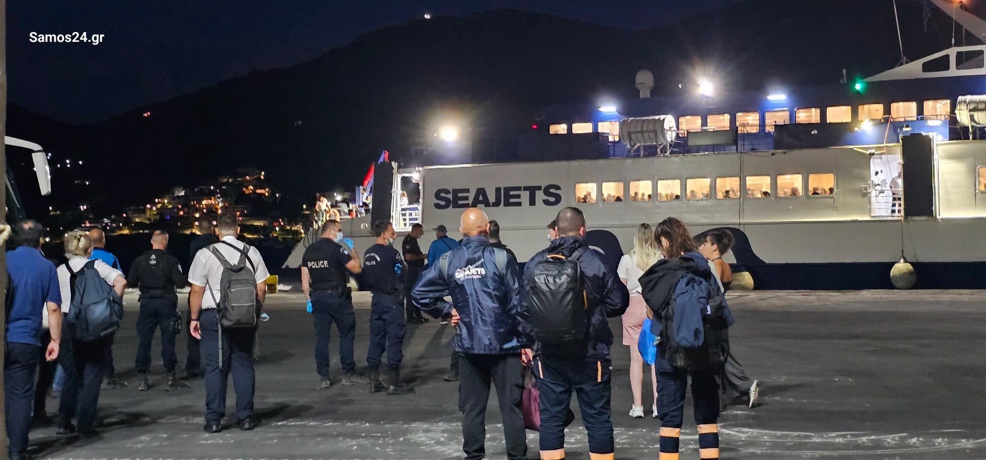 Νέα μεταφορά 80 μεταναστών στη Σάμο με το Express Jet της SeaJets
